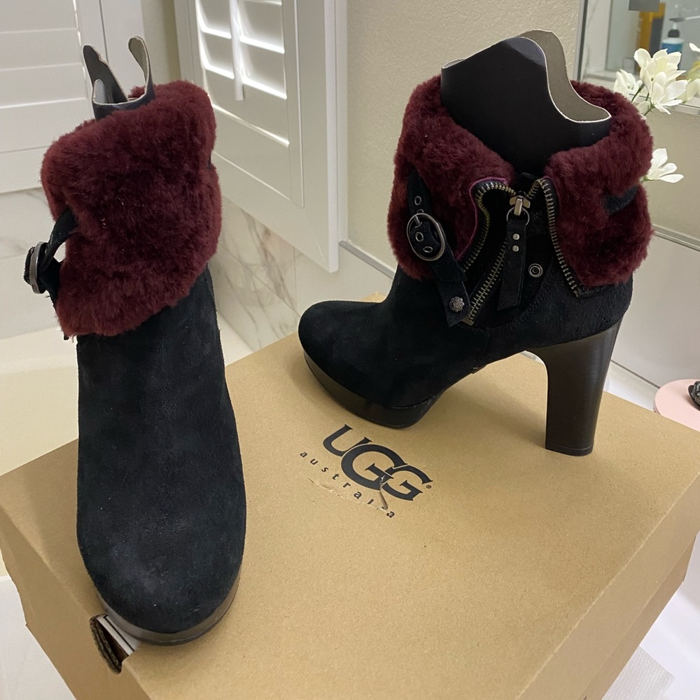 UGG Women's Black and Burgundy Boots